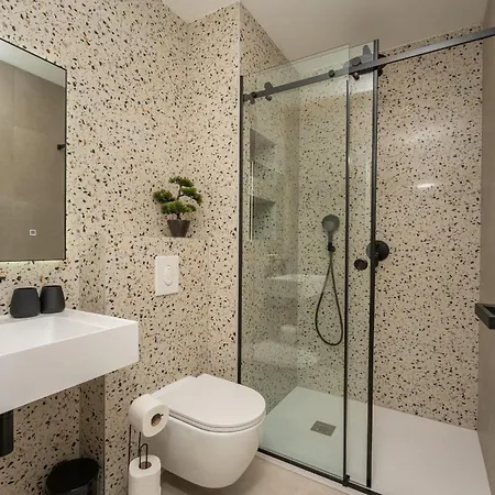Ikic Zadarvillas فيلة